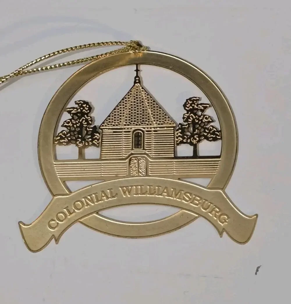 Colonial Williamsburg 24Kt. Gold Finish Christmas Ornament – The Magazine (2002)